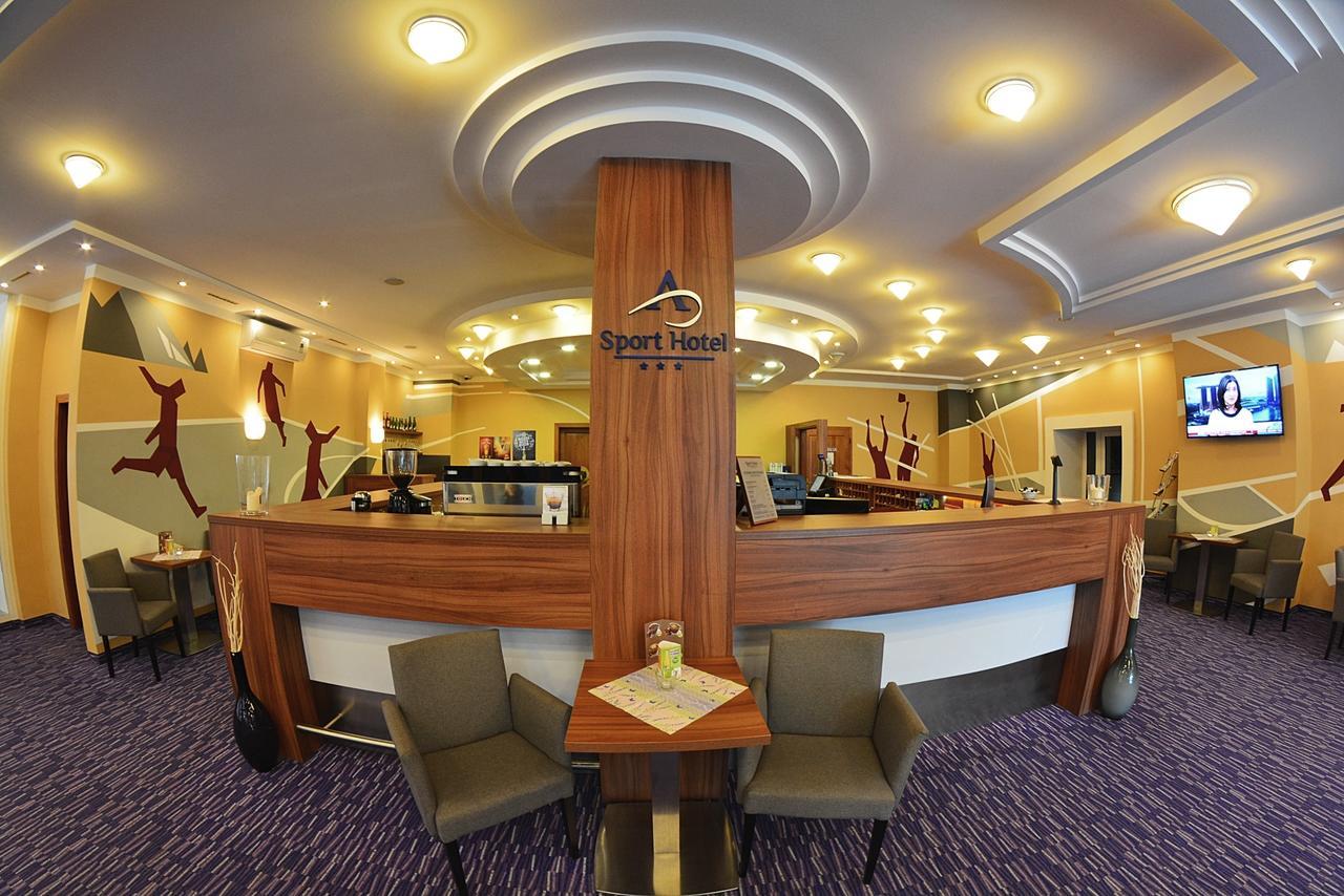Alexandra Sport Hotel Púchov Esterno foto
