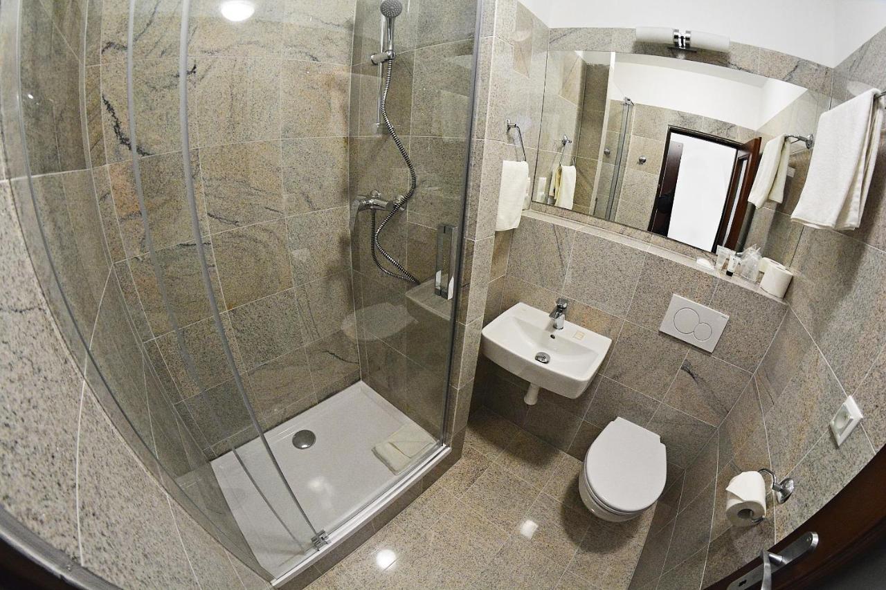 Alexandra Sport Hotel Púchov Esterno foto